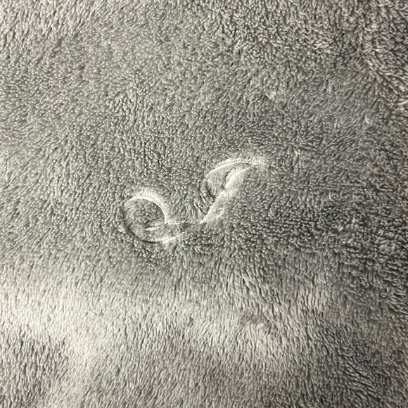 Pottery Barn Gray Faux Fur Ombré Robe - New Without Tags - Medium - Picture 4 of 6